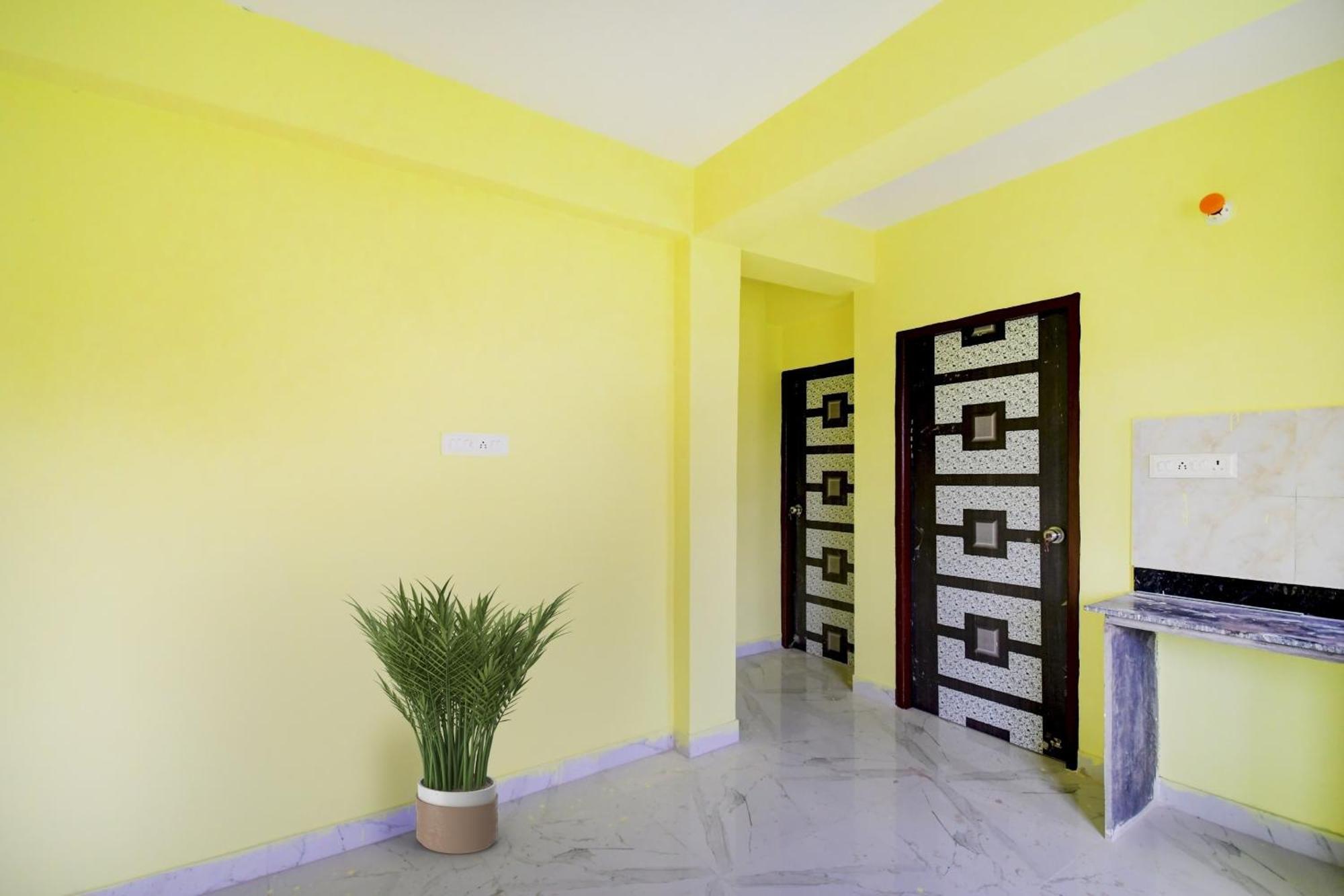 Super Hotel O 4 Friends Колката Екстериор снимка