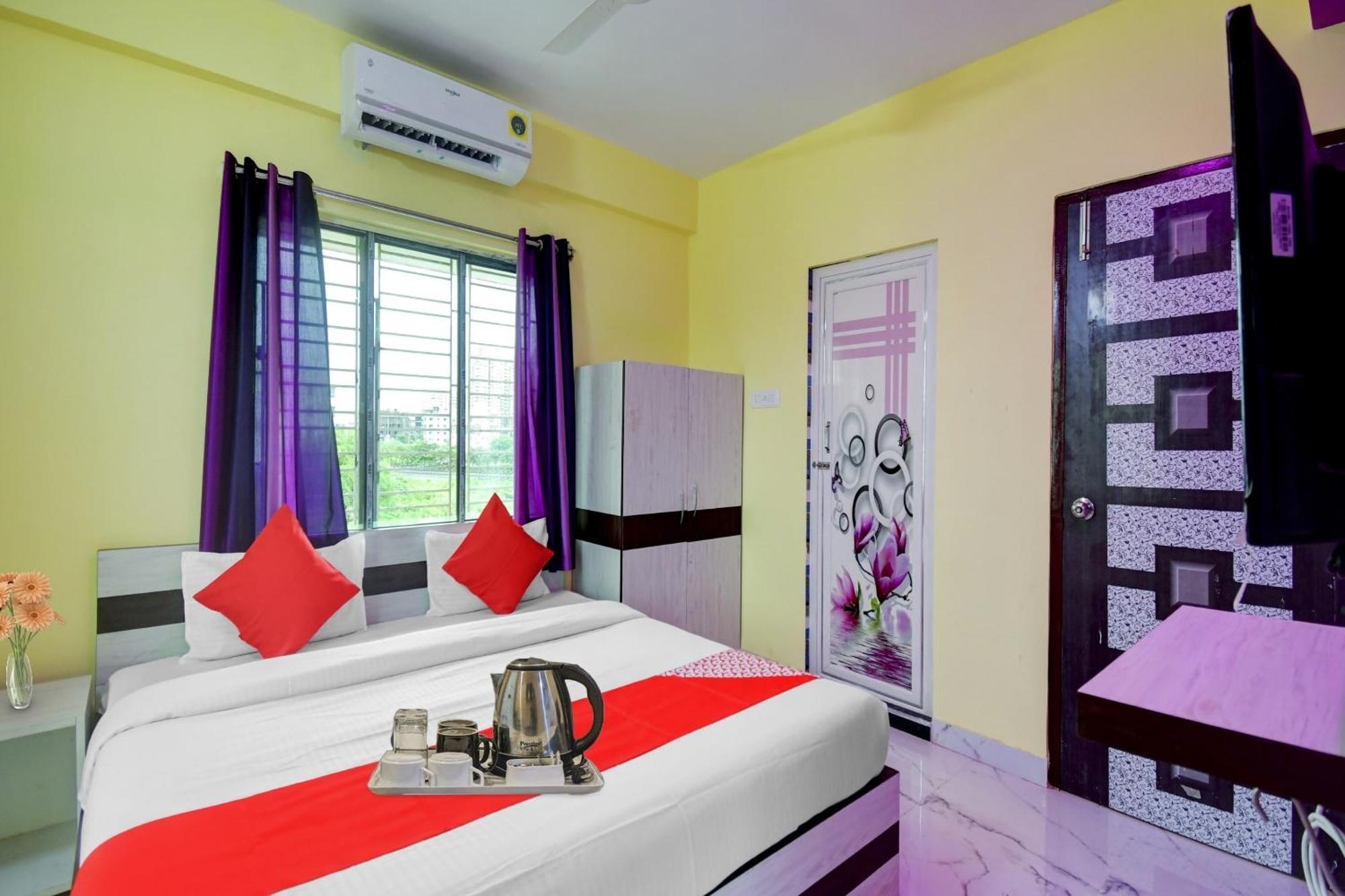 Super Hotel O 4 Friends Колката Екстериор снимка